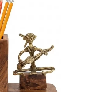 Mahogany Wood Pen Stand with Dokra Musician Artwork